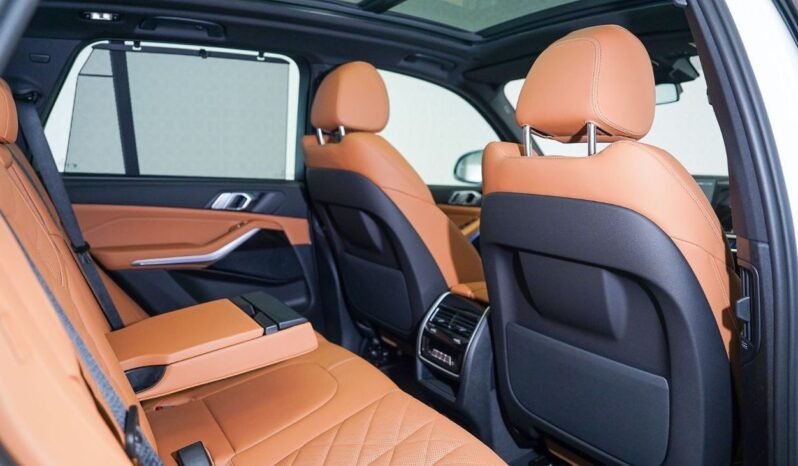 								BMW X5 xDrive40i 2025 SIDI & PFI; Mild Hybrid Automatic (S8) full									